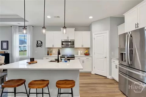 Kitchen - 137 Waterside Ln, Pooler, GA 31322 photo 2 of 3