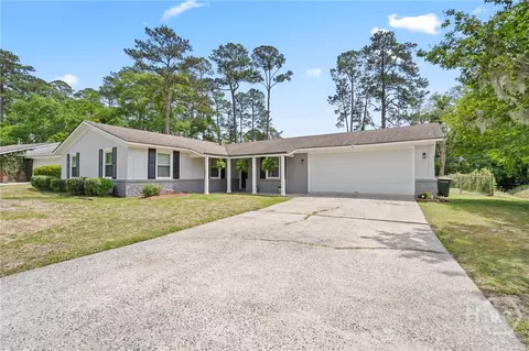 12610 Golf Club Dr, Savannah, GA 31419