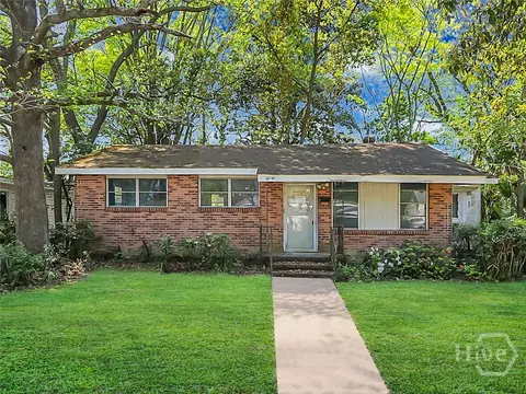 2045 E 42nd St, Savannah, GA 31404