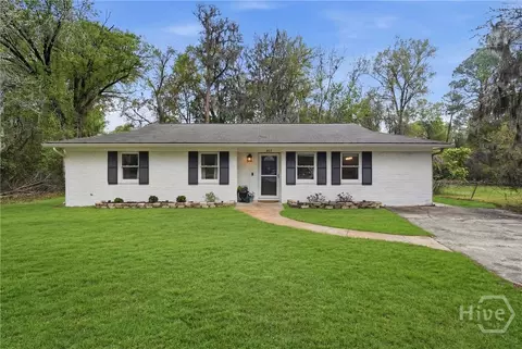 824 Kelly Dr, Hinesville, GA 31313