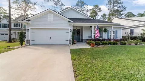 178 Crawford Ln, Richmond Hill, GA 31324