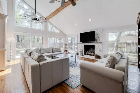 Living - 17 Ramsgate Rd, Savannah, GA 31419 photo 2 of 6