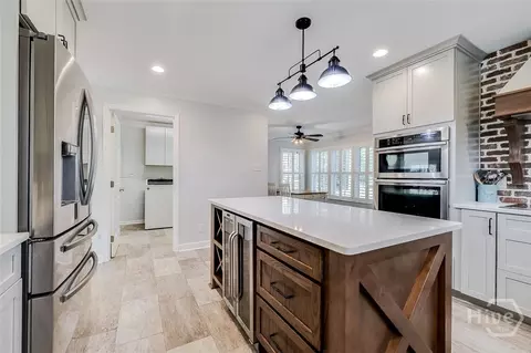 Kitchen - 17 Ramsgate Rd, Savannah, GA 31419 photo 4 of 11
