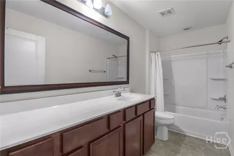 Bath - 376 Casey Dr, Pooler, GA 31322 photo 3 of 3