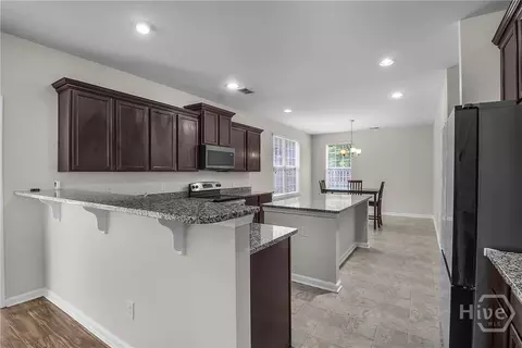 Entry Way - 376 Casey Dr, Pooler, GA 31322 photo 4 of 7