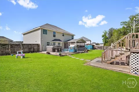 Exterior - 242 Nashview Trl, Allenhurst, GA 31301 photo 7 of 10