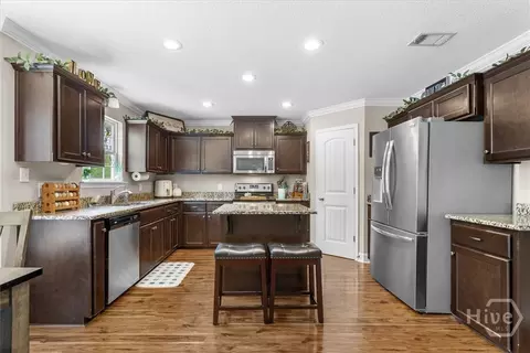 Kitchen - 242 Nashview Trl, Allenhurst, GA 31301 photo 1 of 4