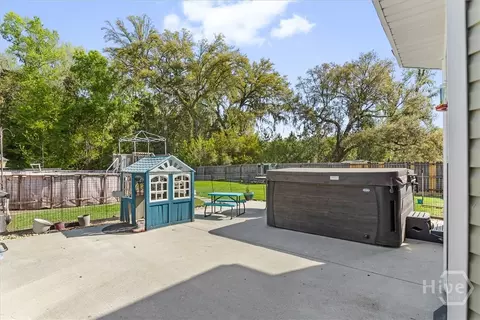 Exterior - 242 Nashview Trl, Allenhurst, GA 31301 photo 3 of 10