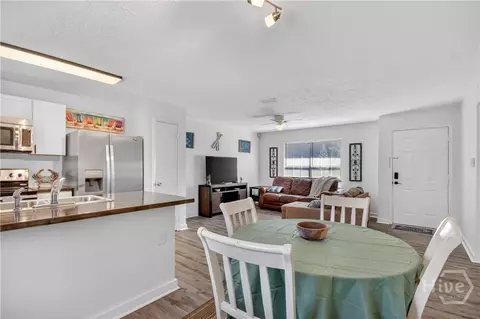 Dining - 332 Mapmaker Ln, Savannah, GA 31410 photo 2 of 2