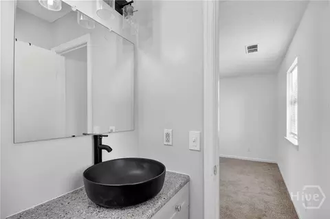 Bath - 332 Mapmaker Ln, Savannah, GA 31410 photo 4 of 4