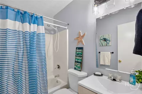 Bath - 332 Mapmaker Ln, Savannah, GA 31410 photo 1 of 4