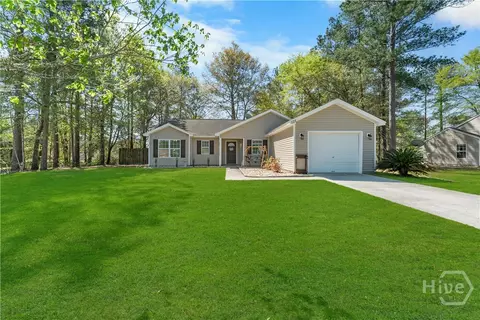 125 Knotty Pine Cir, Springfield, GA 31329