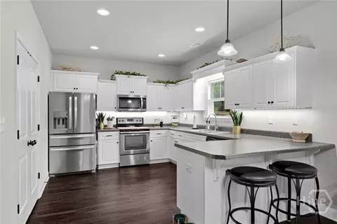 Kitchen - 190 Willow Dr, Guyton, GA 31312 photo 1 of 4