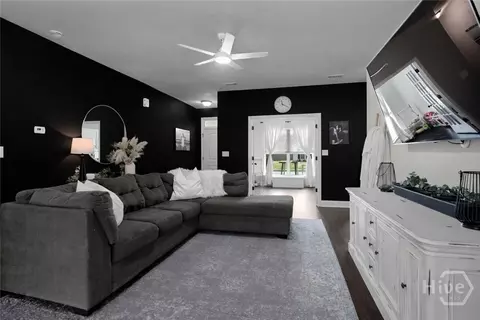 Living - 190 Willow Dr, Guyton, GA 31312 photo 1 of 2