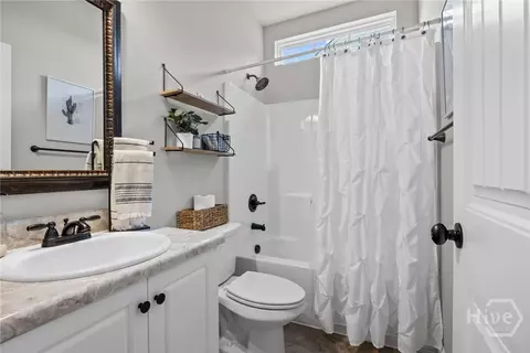 Bath - 190 Willow Dr, Guyton, GA 31312 photo 1 of 3