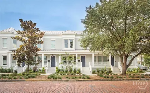 320 E Hall St, Savannah, GA 31401