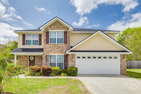 677 Piedmont Ave, Hinesville, GA 31313