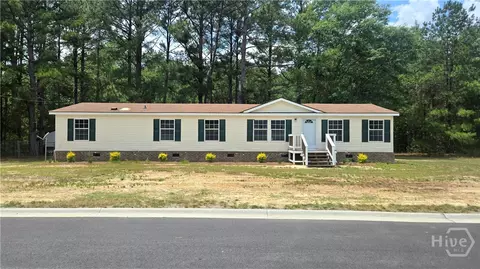 240 Lucious St, Pembroke, GA 31321
