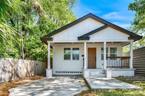 920 W 51st St, Savannah, GA 31405