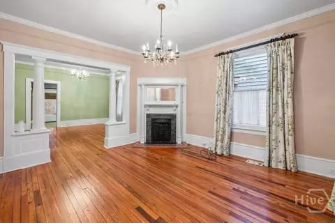 Living - 712 E 37th St, Savannah, GA 31401 photo 3 of 7