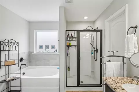 Bath - 104 Annie Dr, Guyton, GA 31312 photo 1 of 4
