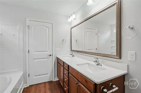 Bath - 7 Cantata Cir, Pooler, GA 31322 photo 2 of 2