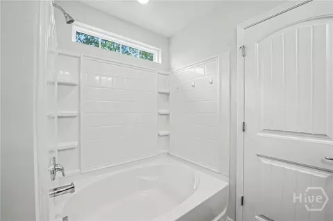 Bath - 7 Cantata Cir, Pooler, GA 31322 photo 1 of 2
