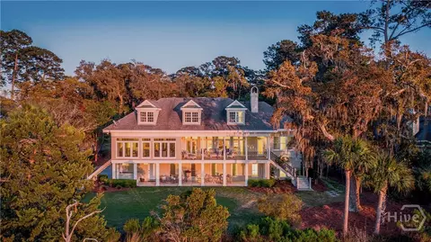 5 Seafarers Cir, Savannah, GA 31411