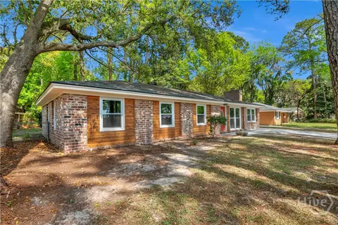 4 Sheridan Cir, Savannah, GA 31405