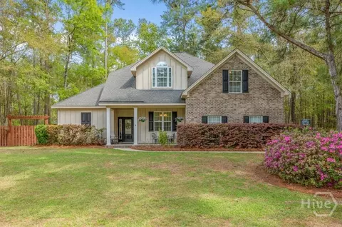 95 Dalcross Dr, Richmond Hill, GA 31324