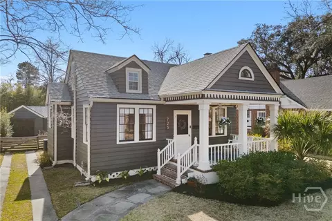 723 E 50th St, Savannah, GA 31405