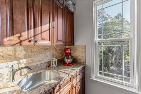Kitchen - 193 Circle Dr, Midway, GA 31320 photo 4 of 4