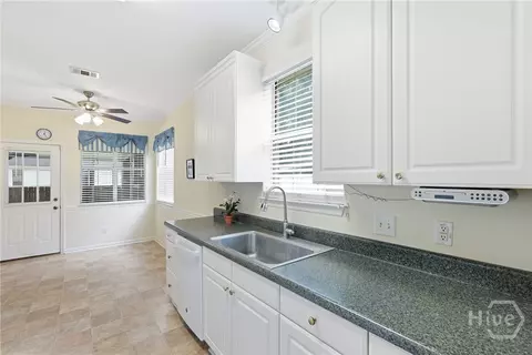 Kitchen - 1159 Mohawk St #E4, Savannah, GA 31419 photo 2 of 4