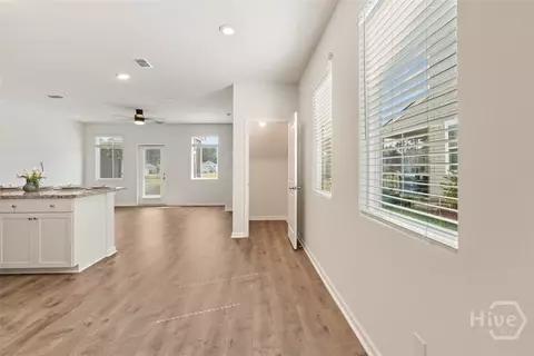Entry Way - 149 Benelli Dr, Pooler, GA 31322 photo 4 of 5