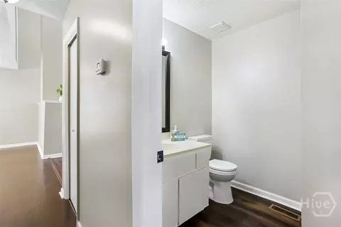 Entry Way - 2 Oemler Ct E, Savannah, GA 31410 photo 2 of 5