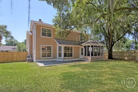 Exterior - 2 Oemler Ct E, Savannah, GA 31410 photo 12 of 14