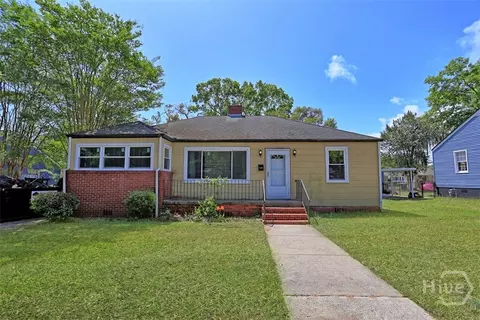 2403 E 37th St, Savannah, GA 31404