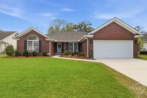 372 Belle Grove Cir, Richmond Hill, GA 31324