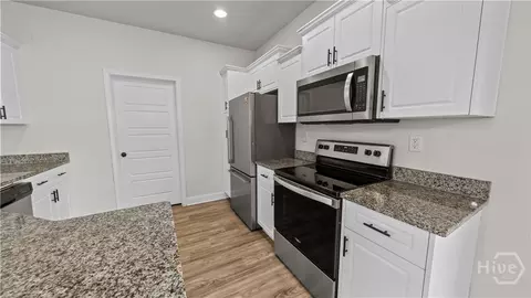 Entry Way - 278 Timberlake Dr, Guyton, GA 31312 photo 5 of 7