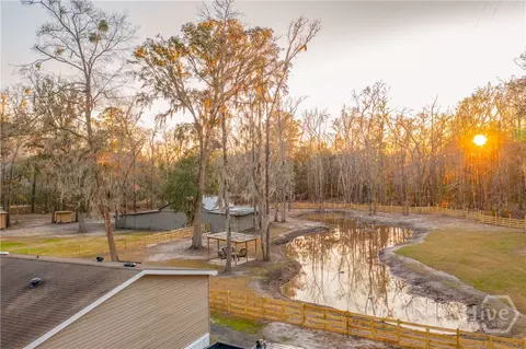 1705 Retreat Rd, Riceboro, GA 31323
