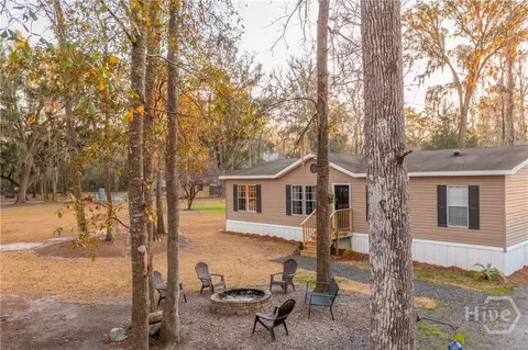 1705 Retreat Rd, Riceboro, GA 31323