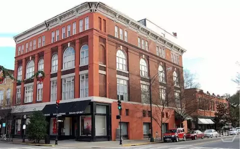 110 Barnard St #311, Savannah, GA 31401