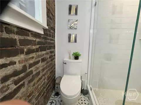 Bath - 210 E State St, Savannah, GA 31401 photo 2 of 7