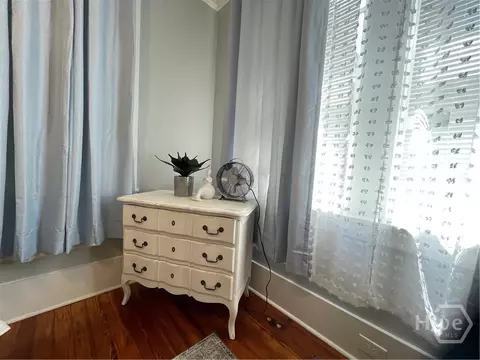 Bedroom - 210 E State St, Savannah, GA 31401 photo 5 of 6