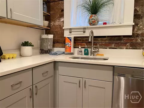 Kitchen - 210 E State St, Savannah, GA 31401 photo 5 of 5