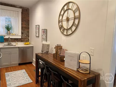 Kitchen - 210 E State St, Savannah, GA 31401 photo 4 of 6
