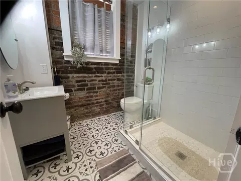 Bath - 210 E State St, Savannah, GA 31401 photo 3 of 7