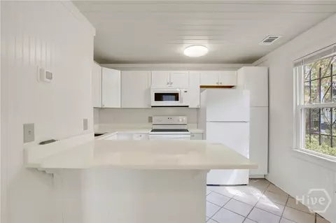 Kitchen - 856 E 35th St, Savannah, GA 31401 photo 8 of 9