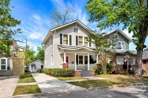 856 E 35th St, Savannah, GA 31401