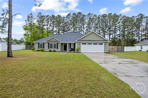 305 Tallulah Bnd, Ellabell, GA 31308
